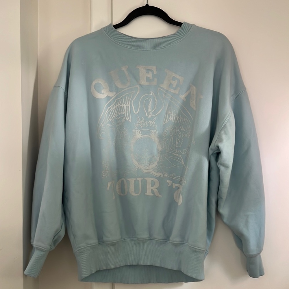 American Eagle oversized crewneck
